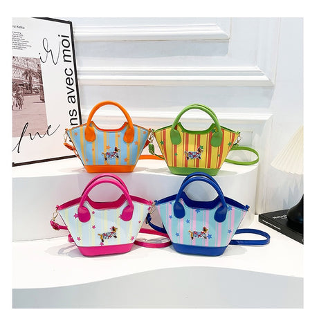 Colorful hand-held bucket bag with puppy pattern